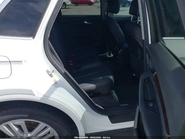 WA1BNAFY0J2239383 2018 AUDI Q5 - Image 8