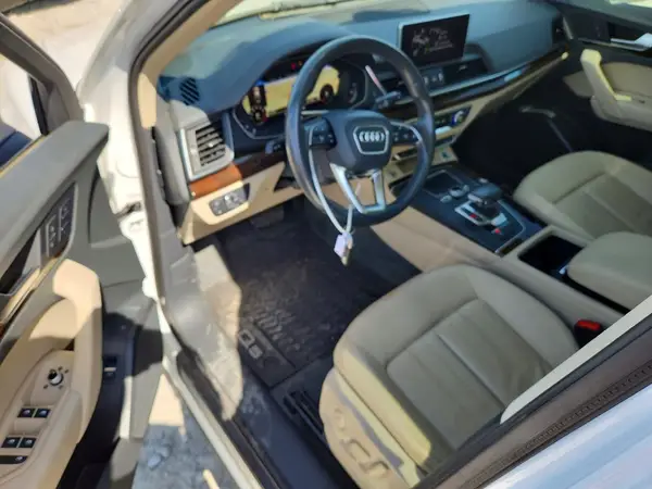 WA1BNAFY0J2240257 2018 AUDI Q5 - Image 8