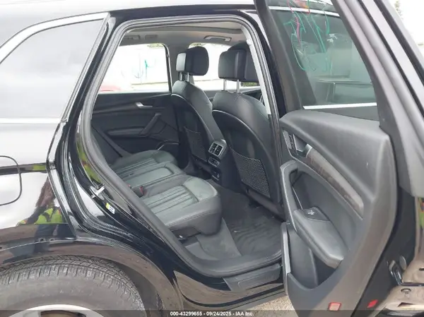 WA1BNAFY0K2016536 2019 AUDI Q5 - Image 8