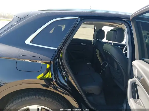 WA1BNAFY0K2017492 2019 AUDI Q5 - Image 8