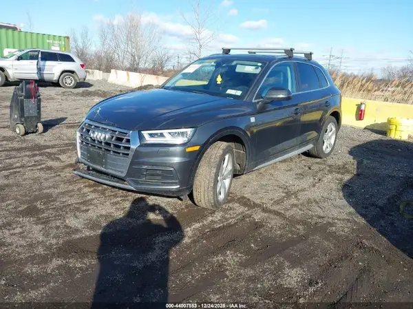 WA1BNAFY0K2018321 2019 AUDI Q5 - Image 2