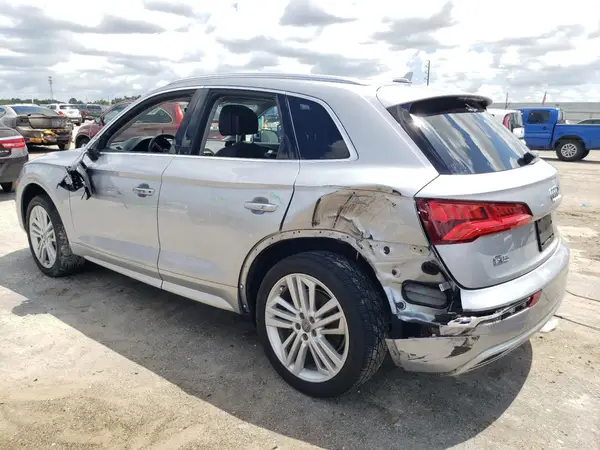 WA1BNAFY0K2024264 2019 AUDI Q5 - Image 2