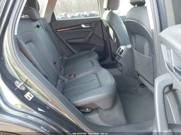 WA1BNAFY0K2024670 2019 AUDI Q5 - Image 8