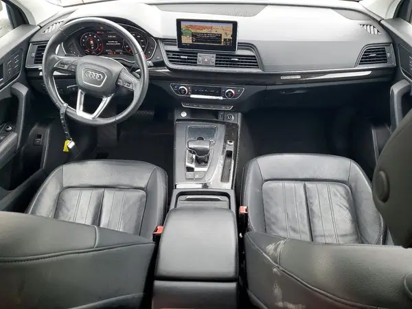 WA1BNAFY0K2027147 2019 AUDI Q5 - Image 8