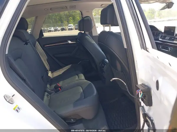 WA1BNAFY0K2047107 2019 AUDI Q5 - Image 8
