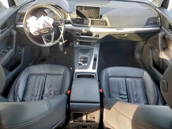 WA1BNAFY0K2048239 2019 AUDI Q5 - Image 8