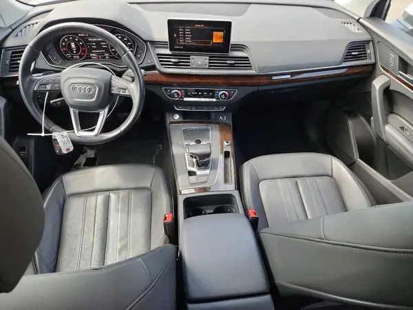 WA1BNAFY0K2067048 2019 AUDI Q5 - Image 8