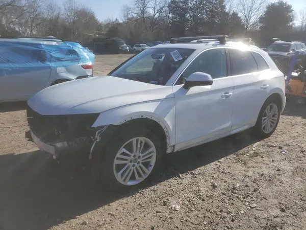 WA1BNAFY0K2068247 2019 AUDI Q5 - Image 1