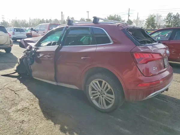 WA1BNAFY0K2080625 2019 AUDI Q5 - Image 2