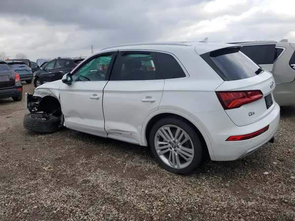 WA1BNAFY0K2081421 2019 AUDI Q5 - Image 2