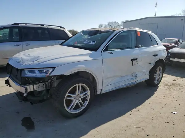 WA1BNAFY0K2086389 2019 AUDI Q5 - Image 1