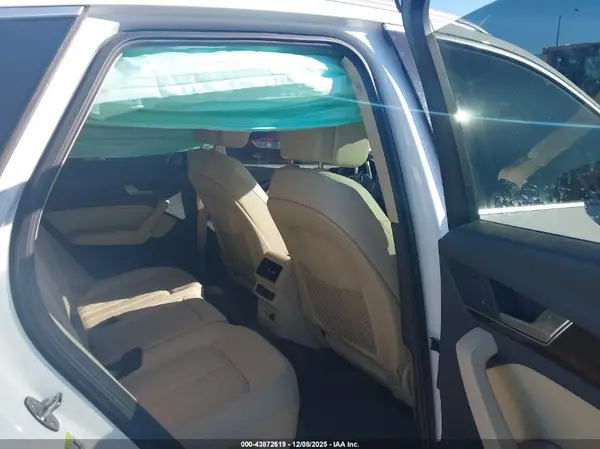 WA1BNAFY0K2092810 2019 AUDI Q5 - Image 8