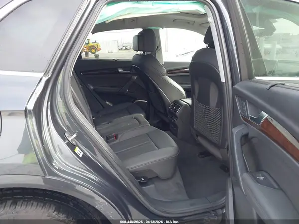 WA1BNAFY0K2094847 2019 AUDI Q5 - Image 8