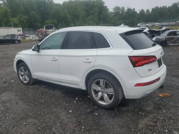 WA1BNAFY0K2099336 2019 AUDI Q5 - Image 2