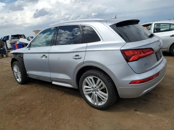 WA1BNAFY0K2102896 2019 AUDI Q5 - Image 2