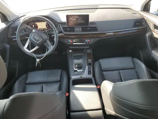 WA1BNAFY0K2115275 2019 AUDI Q5 - Image 8