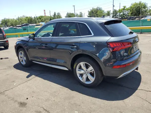 WA1BNAFY0K2118371 2019 AUDI Q5 - Image 2