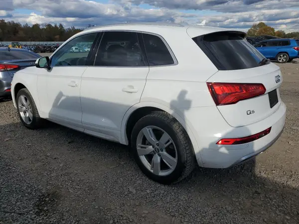 WA1BNAFY0K2122856 2019 AUDI Q5 - Image 2