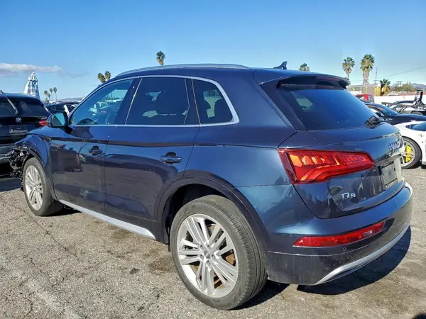 WA1BNAFY0K2123442 2019 AUDI Q5 - Image 2