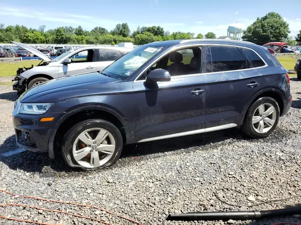 WA1BNAFY0K2127376 2019 AUDI Q5 - Image 1