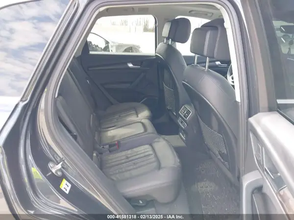 WA1BNAFY0K2135770 2019 AUDI Q5 - Image 8