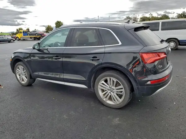 WA1BNAFY0K2138670 2019 AUDI Q5 - Image 2