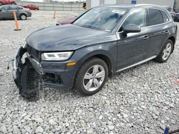 WA1BNAFY0K2139897 2019 AUDI Q5 - Image 1