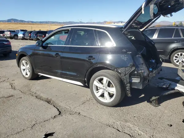 WA1BNAFY0K2140323 2019 AUDI Q5 - Image 2