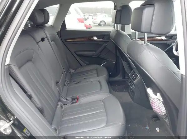 WA1BNAFY0K2144582 2019 AUDI Q5 - Image 8