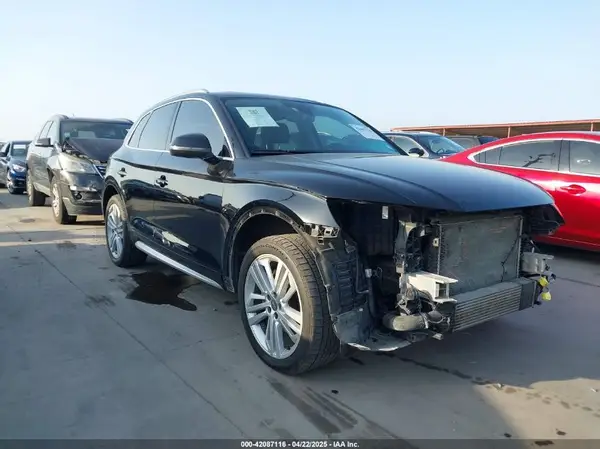 WA1BNAFY0L2004064 2020 AUDI Q5 - Image 1