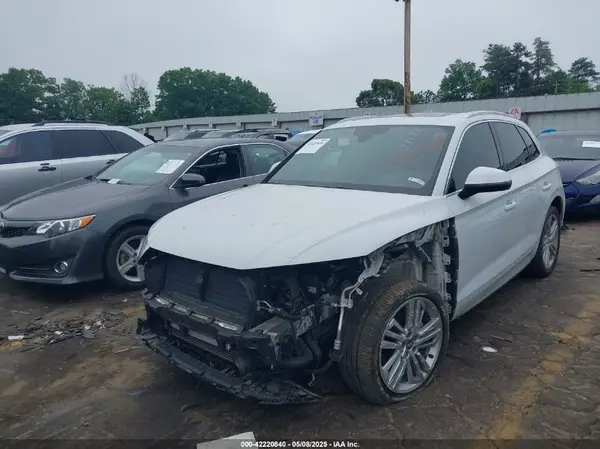 WA1BNAFY0L2024962 2020 AUDI Q5 - Image 2