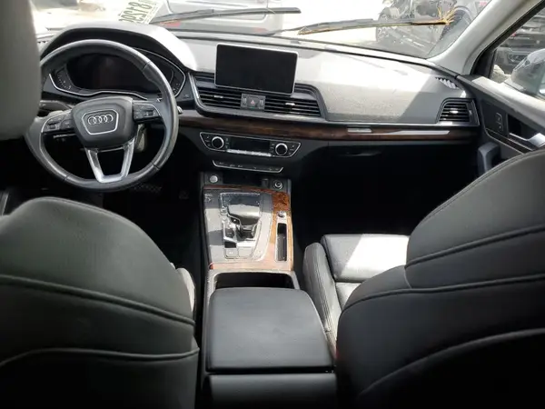 WA1BNAFY0L2028428 2020 AUDI Q5 - Image 8