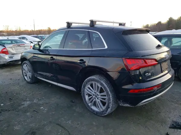 WA1BNAFY0L2036240 2020 AUDI Q5 - Image 2