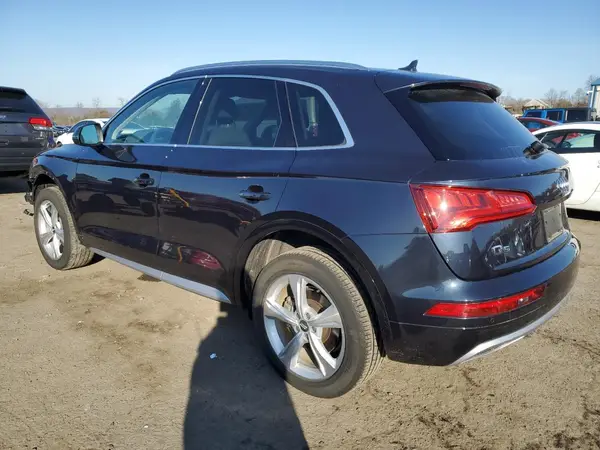 WA1BNAFY0L2060280 2020 AUDI Q5 - Image 2