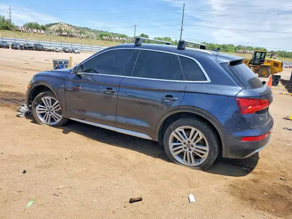 WA1BNAFY0L2072297 2020 AUDI Q5 - Image 2