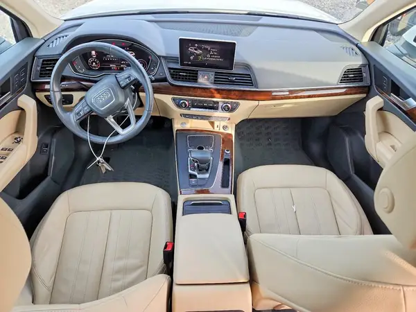 WA1BNAFY0L2086121 2020 AUDI Q5 - Image 8