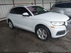 WA1BNAFY0L2105010 2020 AUDI Q5