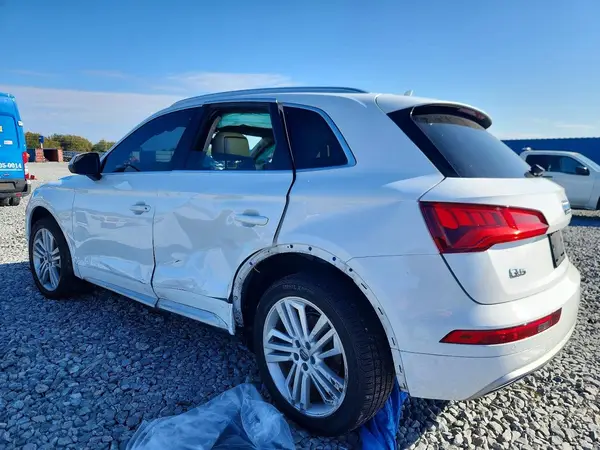 WA1BNAFY1J2005446 2018 AUDI Q5 - Image 2