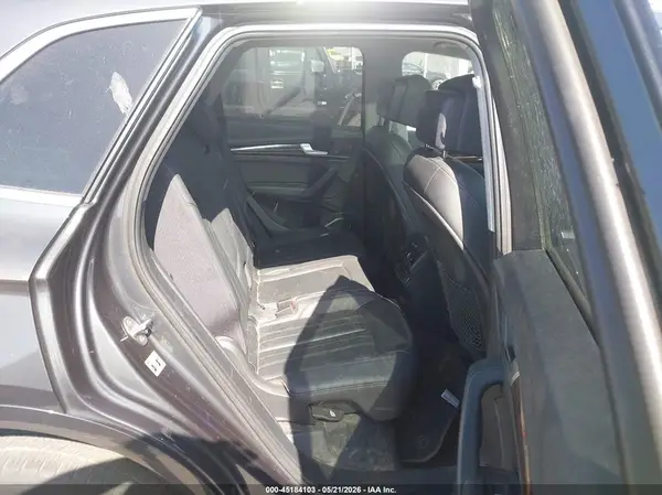 WA1BNAFY1J2008329 2018 AUDI Q5 - Image 8