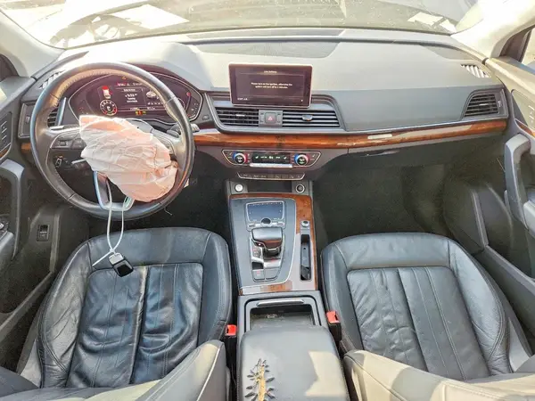 WA1BNAFY1J2008749 2018 AUDI Q5 - Image 8