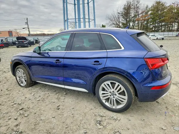 WA1BNAFY1J2033151 2018 AUDI Q5 - Image 2