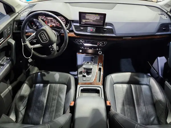 WA1BNAFY1J2037989 2018 AUDI Q5 - Image 8