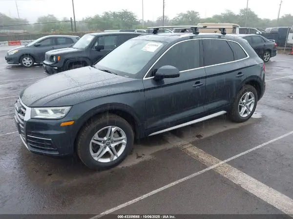 WA1BNAFY1J2042741 2018 AUDI Q5 - Image 2