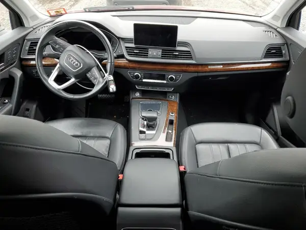 WA1BNAFY1J2043744 2018 AUDI Q5 - Image 8
