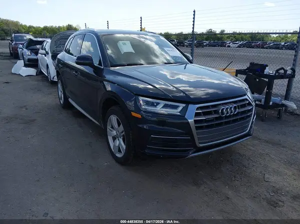 WA1BNAFY1J2060365 2018 AUDI Q5 - Image 1