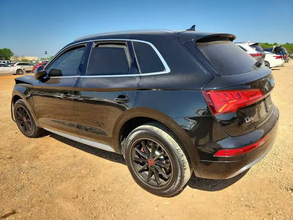 WA1BNAFY1J2066778 2018 AUDI Q5 - Image 2