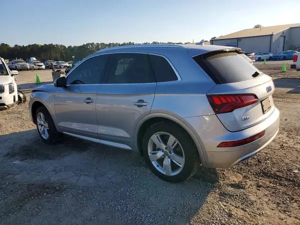 WA1BNAFY1J2071558 2018 AUDI Q5 - Image 2