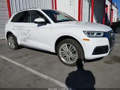 WA1BNAFY1J2074363 2018 AUDI Q5