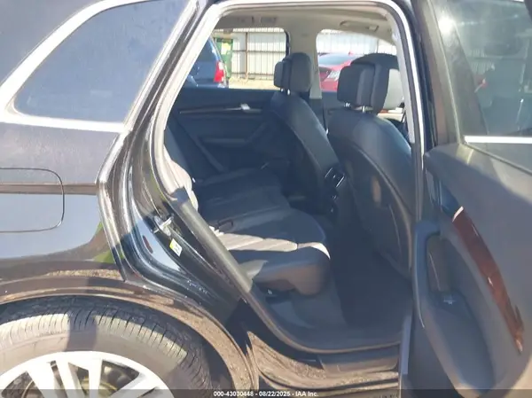 WA1BNAFY1J2088652 2018 AUDI Q5 - Image 8