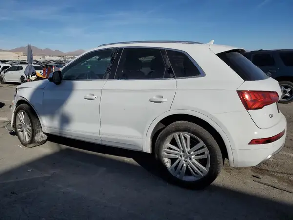 WA1BNAFY1J2094872 2018 AUDI Q5 - Image 2